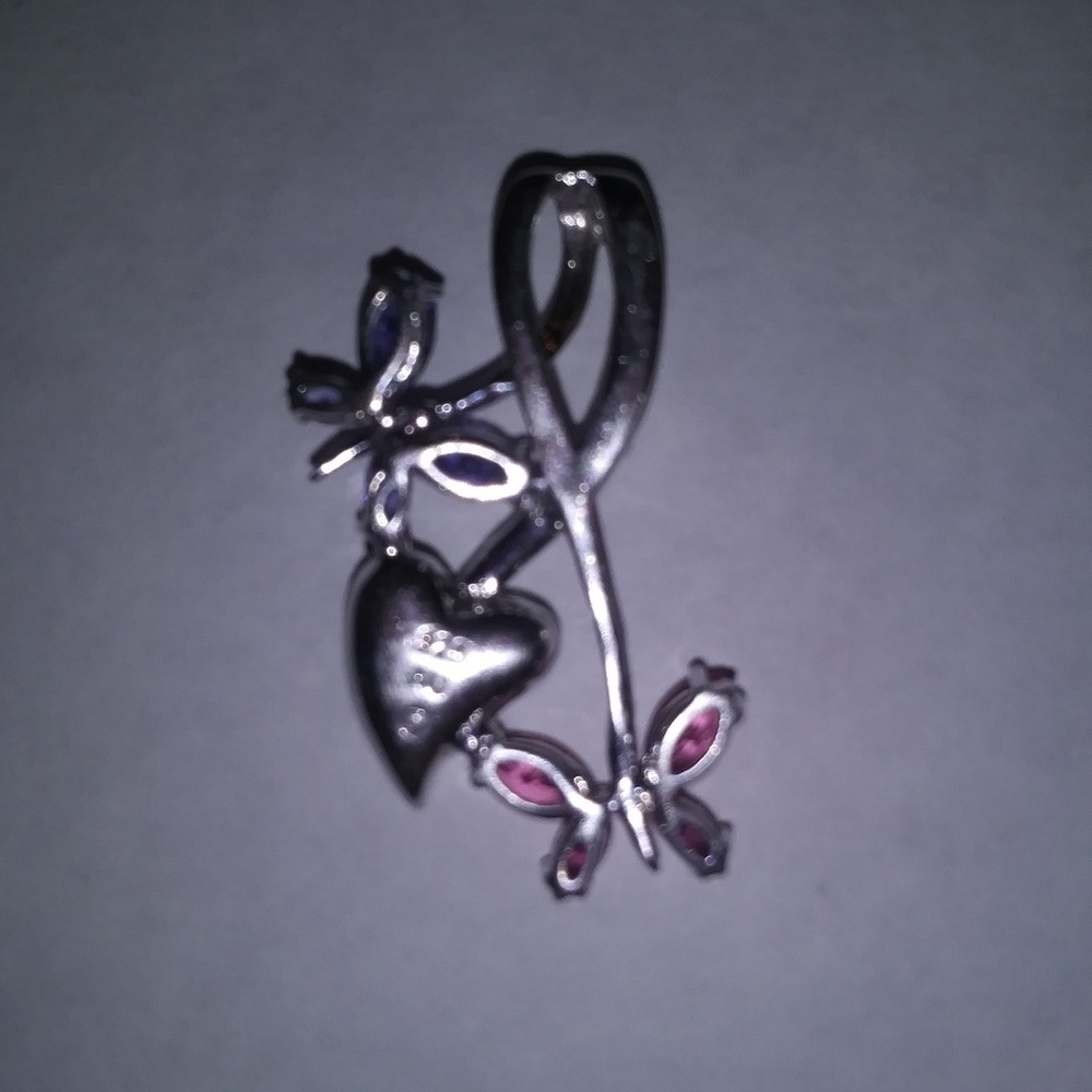 Pendant - Picture 2 of 2